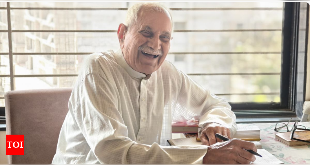 He’s 95, lives alone, and is happier and more healthy than ever: Right here’s how