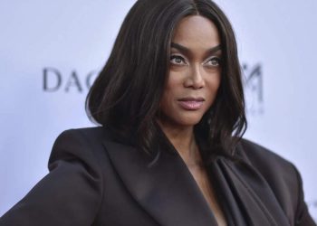 Tyra Banks new look: Tyra Banks turns heads with surprising new have a look at style gala, 51-year-old supermodel leaves followers questioning what modified; here is how she seems to be now