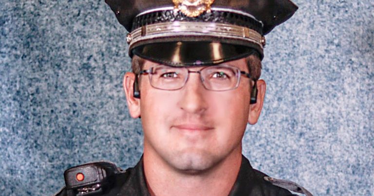 Man will get life sentence for killing New Mexico officer who had stopped to assist him
