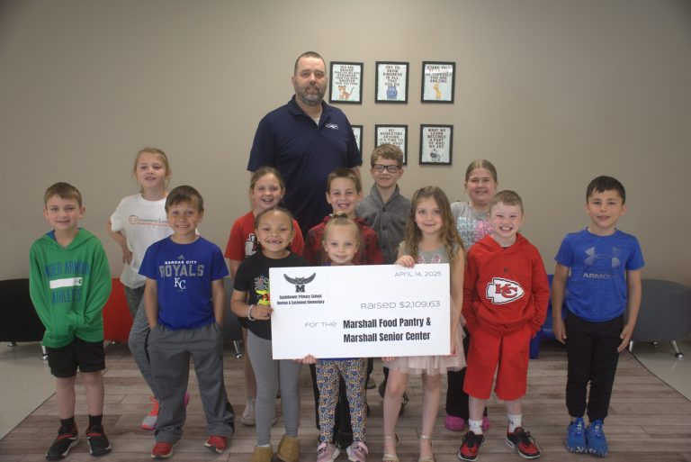 Marshall elementary college students contribute to senior heart, meals pantry