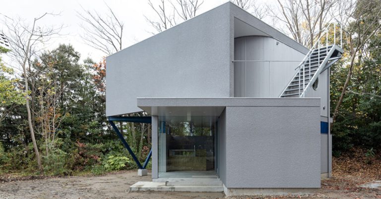 Takuyahosokai’s cafe with 45 ° rotary areas that go away the Japanese forest