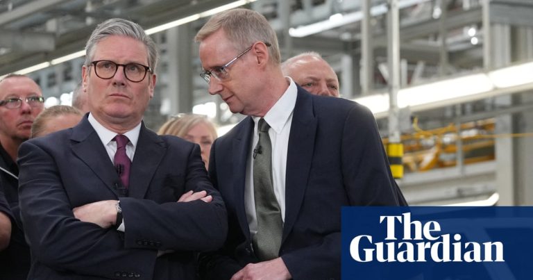 Trump causes international melting whereas Starmer scrolbles – Weekly UK coverage | Trump’s charges