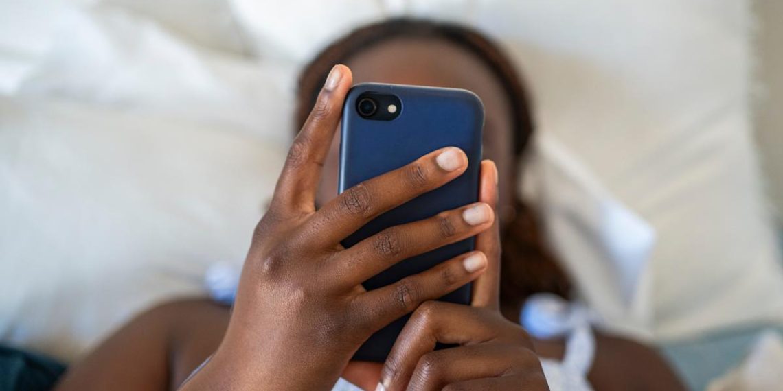 I’m a mom who works in know-how, and also you scare me. I realized my daughter these easy tips to look at false content material.