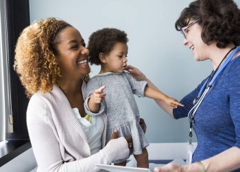 Uncertainty Looms Over Black Maternal Well being Packages Amid Cuts | KFI AM 640