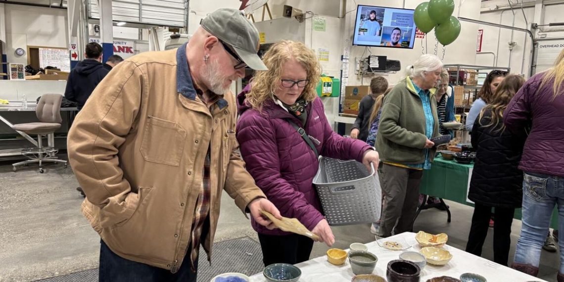 Empty bowls, full hearts: Meals Financial institution hits $20,000 aim in annual fundraiser | Native Information