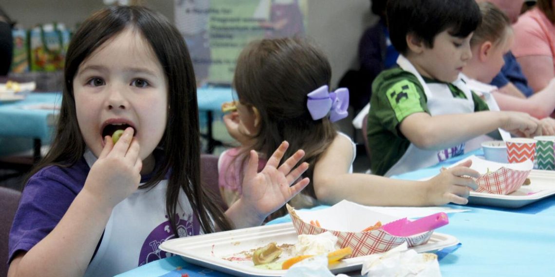 Artwork of Meals introduces children to wholesome consuming | Native & State