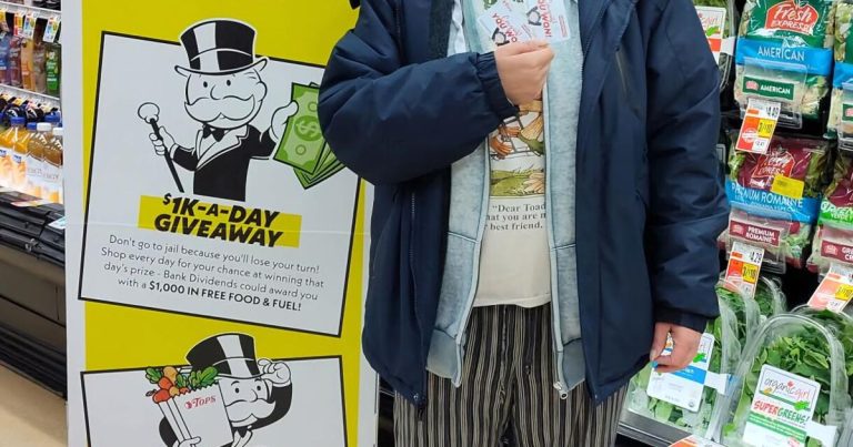 Kane resident scoops up $1,000 in free meals and gasoline | Information