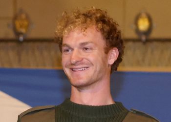 Daniel Penny Walks New York Trend Present In Kilt