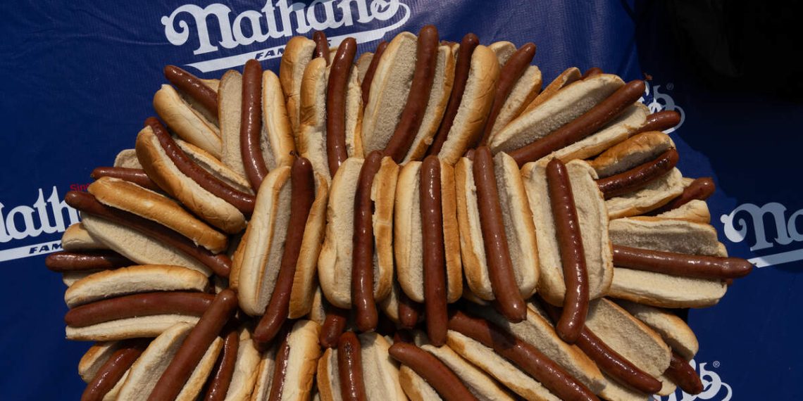 Meals Information: Will “Sizzling Canine Towers” Be the Large Barbecue Development This Summer season? | 94.5 The Buzz