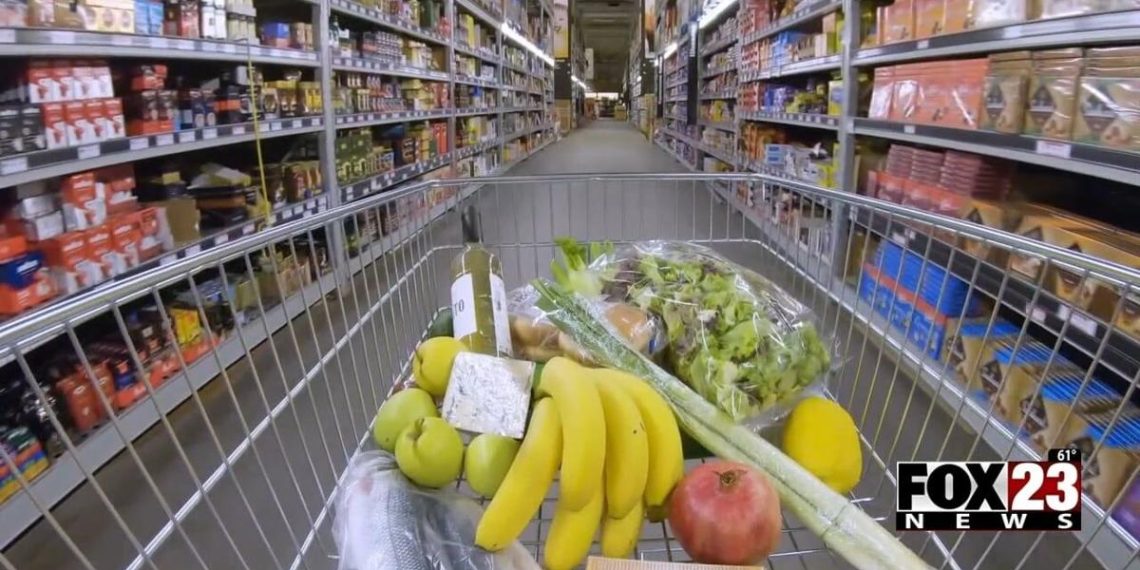 Video: USDA cuts $1 billion in funding for 2 packages supporting meals banks – fox23.com