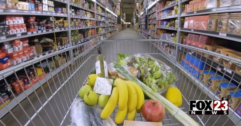 Video: USDA cuts $1 billion in funding for 2 packages supporting meals banks – fox23.com