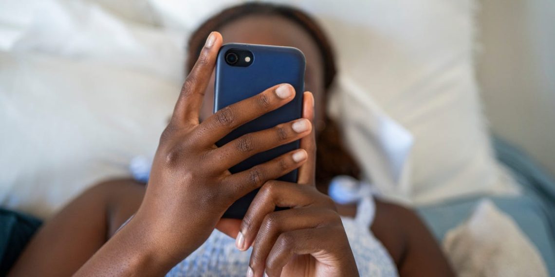 I work in expertise however I concern you – how do I study my daughter to remain secure