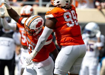 Inexperienced Bay choose Collin Oliver