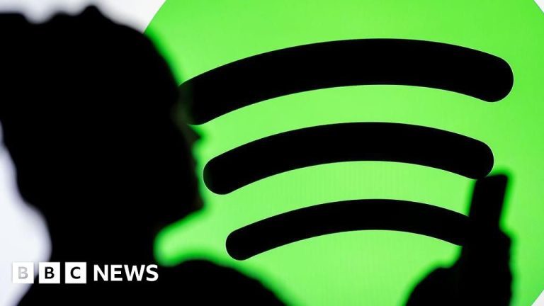1000’s report Spotify issues world wide