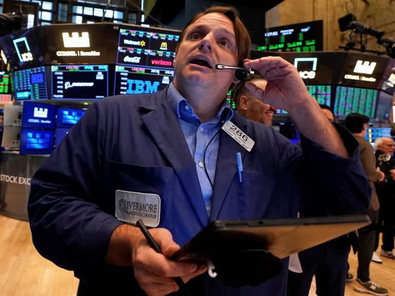 Wall Avenue begins with sturdy climbs to Trump’s conciliatory messages with Fed and China