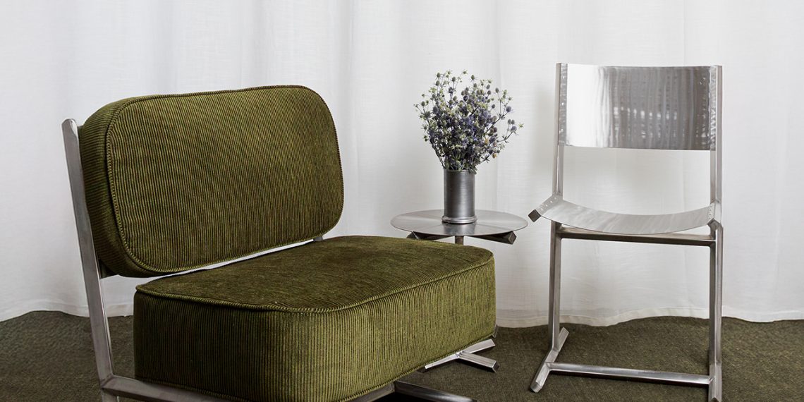 The A45 Parafernal system provides a modular chair system