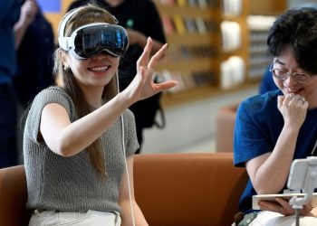 Apple Imaginative and prescient Professional 2 in works whereas suppliers rise to the manufacture of parts: Report