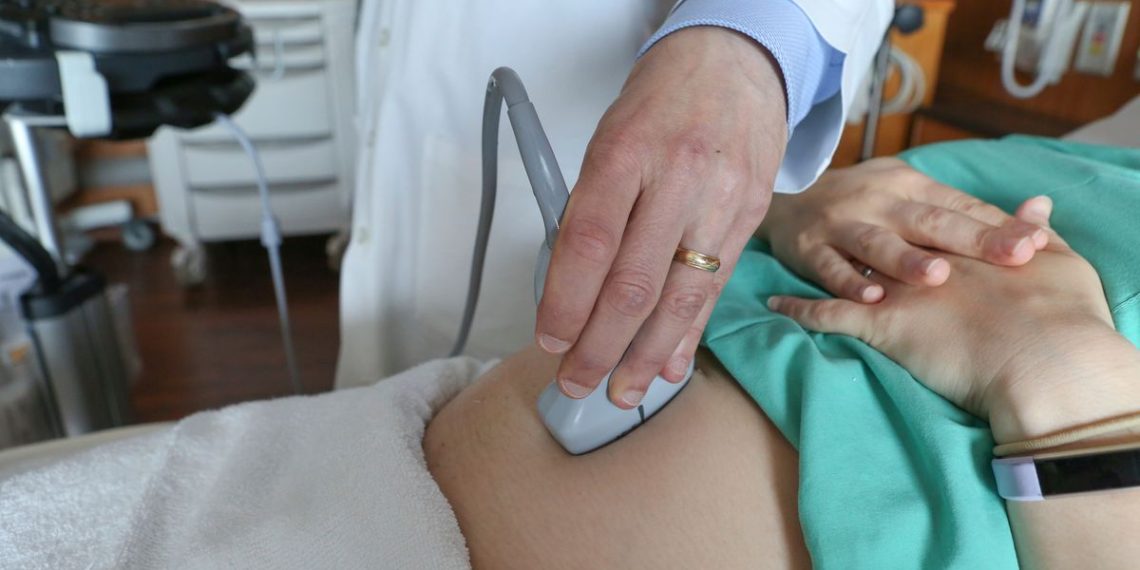 US maternal dying charge rose barely final yr, well being officers say