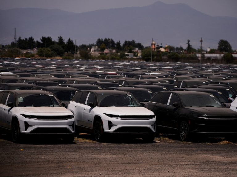 Ram’s proprietor, Jeep and Citroa put the brake on vegetation from Mexico and Canada