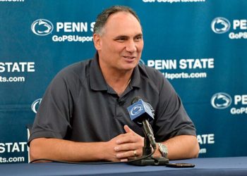 SET SET BATTIST HERO BATTIST AL PSU HOCKEY | Information, sports activities, jobs