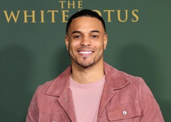 Grant Ellis Tells Bachelor Nation to ‘Keep Stylish’ After Finale Fallout