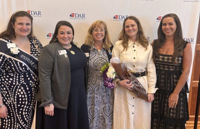 Jeptha Abbott Chapter of Daughters of the American Revolution