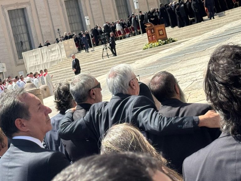 The shifting farewell to 3 Argentine pals of Pope Francis, who joined the religions