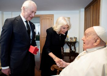 The Vatican reveals Francisco’s picture with Carlos and Camilla, and the hope of getting the Pope within the Holy Week is rising