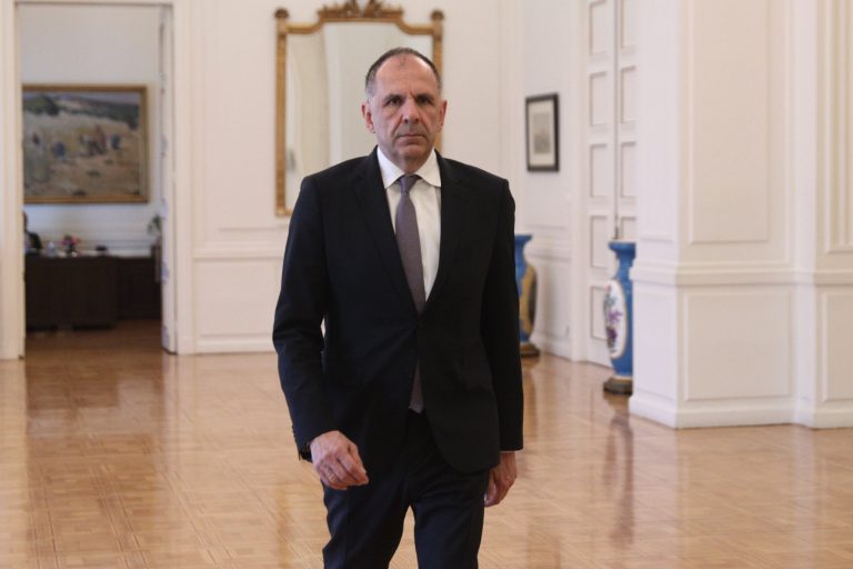 FM gerapetritis requires a uniform EU response to international crises within the EU Council