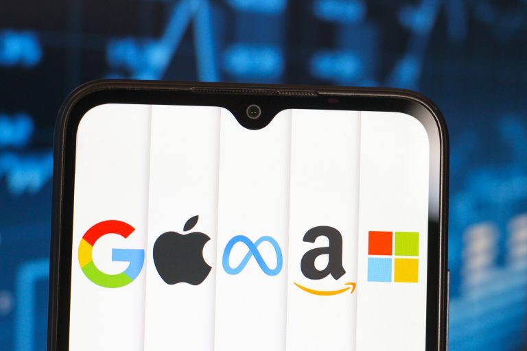 The Fee lets the technological corporations resort to the important thing textual content AI, the NGOs help – Eurorative