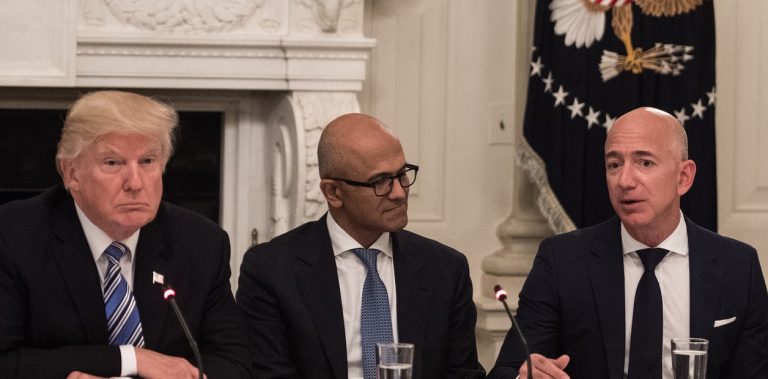 The sudden battle between the White Home and Jeff Bezos for the tariffs