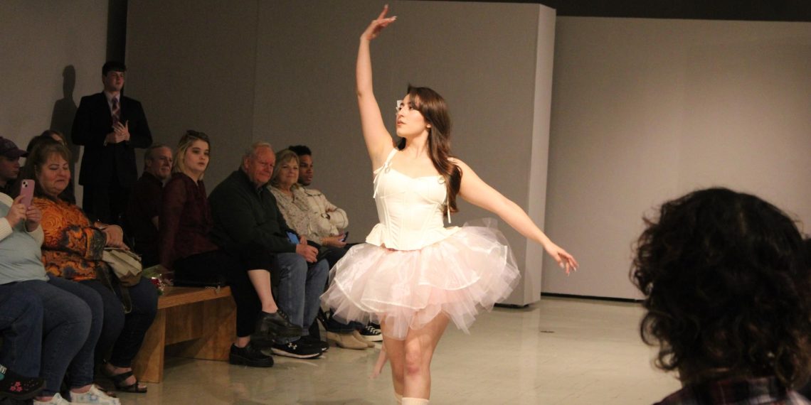 Sevyn exhibits out at style present