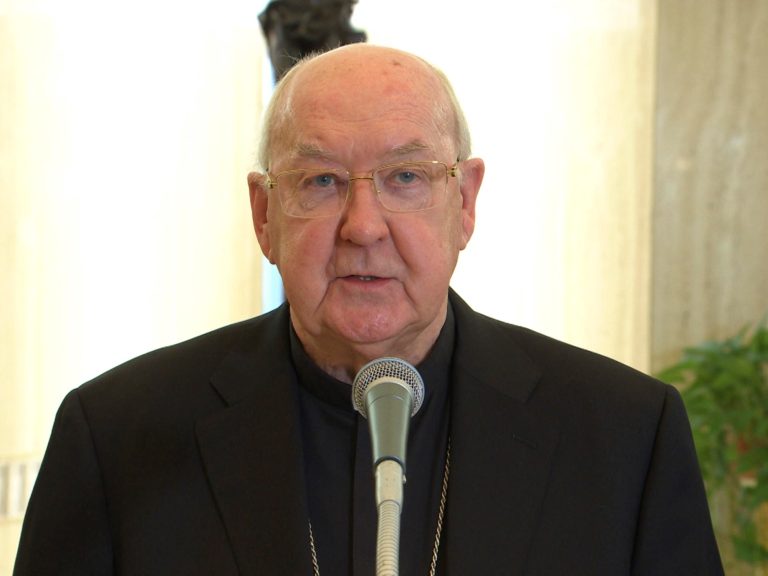 Who’s Cardinal Camarlengo? The “interim Papst”, which is accountable for the order of Francisco’s succession