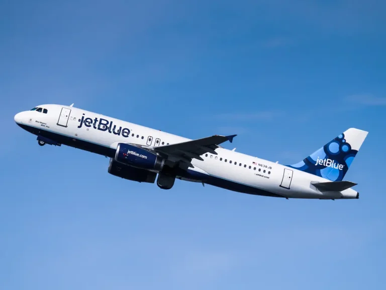 New JetBlue Routes Hyperlink FLL with Philly and Ecuador