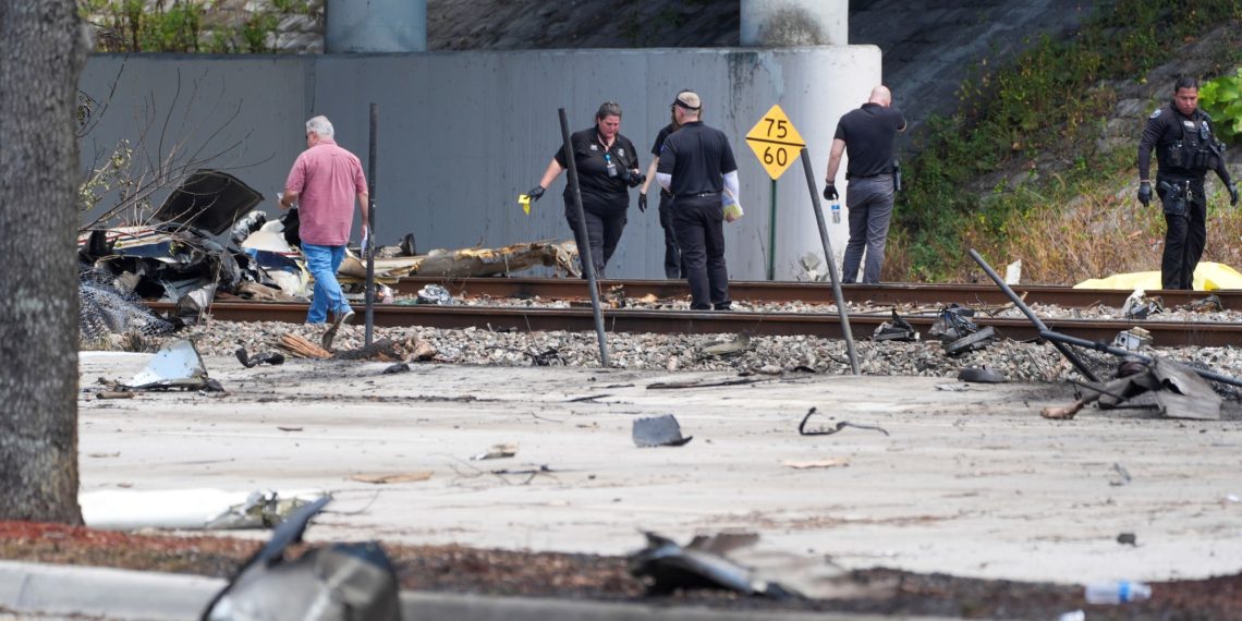 One aircraft fell into the mouth: three lifeless