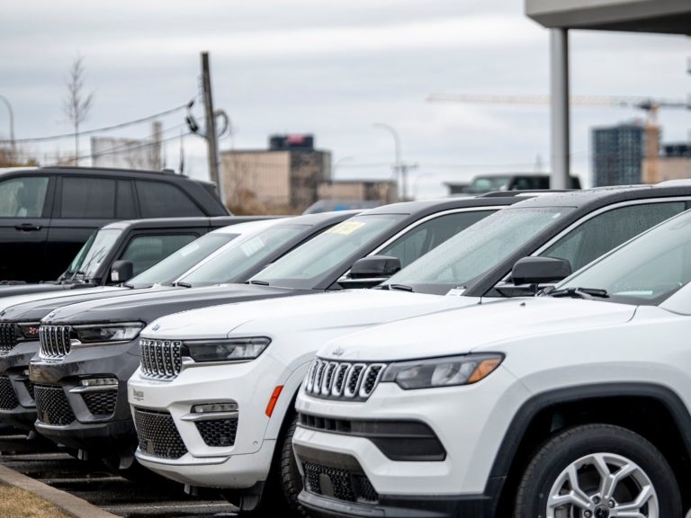 For analysts, the tariffs introduced by Donald Trump point out a decline in international progress and a stronger inflation within the USA