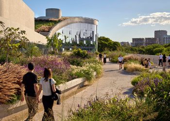 ODA turns Buenos Aires parking construction into backyard workspace
