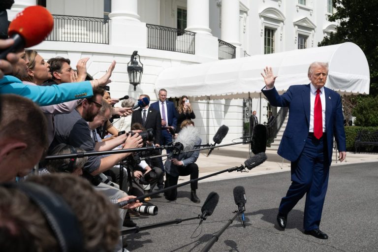 Trump Reside: Markets see the worst day since Covid after new tariffs because the president harass the gold card of the 5 million  that presents his face