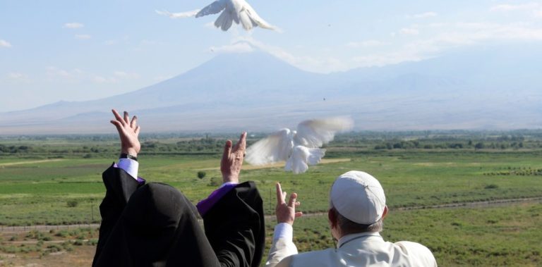 Why she worshiped Pope Francis in Armenia and why this annoys Turkey