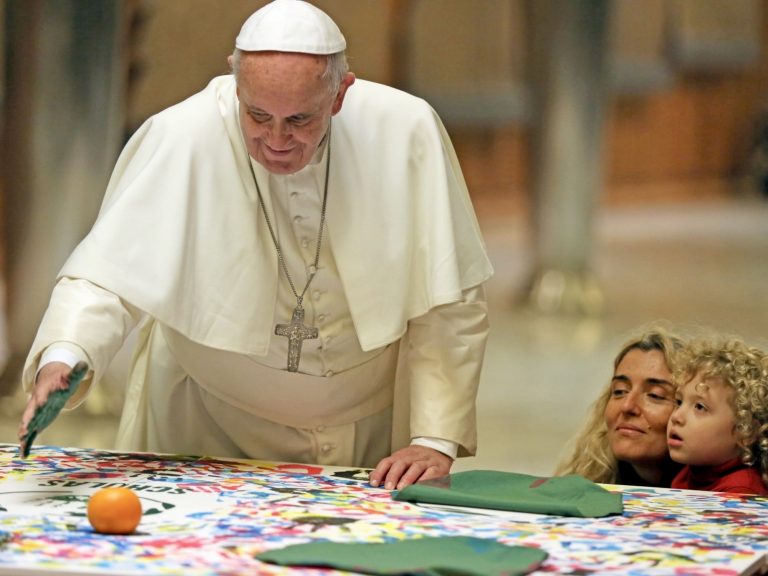 The day when Pope Francis requested a woman to color her hand inexperienced