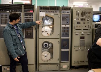 Why a whole lot collect to play with many years outdated computer systems