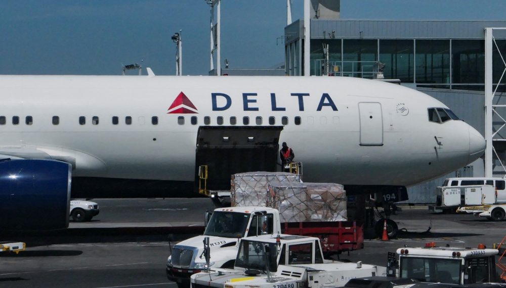 Trump’s commerce warfare triggers US journey stoop and airline uncertainty