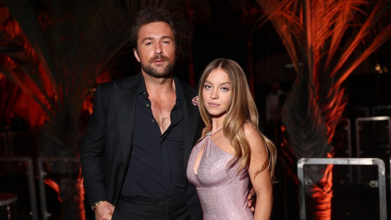 ‘The Housemaid’ stars Sydney Sweeney, Brandon Sklenar spark romance hypothesis