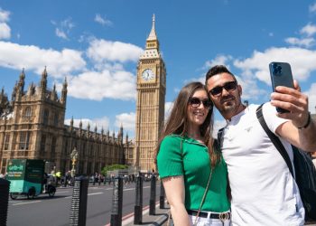 Authorities accused of ‘sabotaging’ tourism with ‘boundaries to journey’