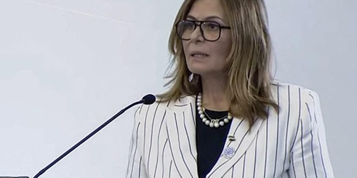 A Catholic girl contains new transitional authorities in Syria