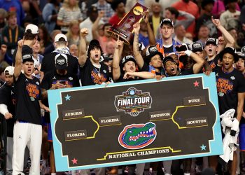 Yahoo Sports activities Am: Gators wins the third title