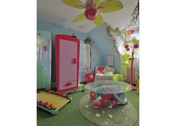 Farmstand stylish? Décor is awash in fruit and vegetable motifs