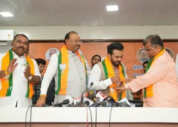 From cricket to politics: Kedar Jadhav begins the political journey with BJP