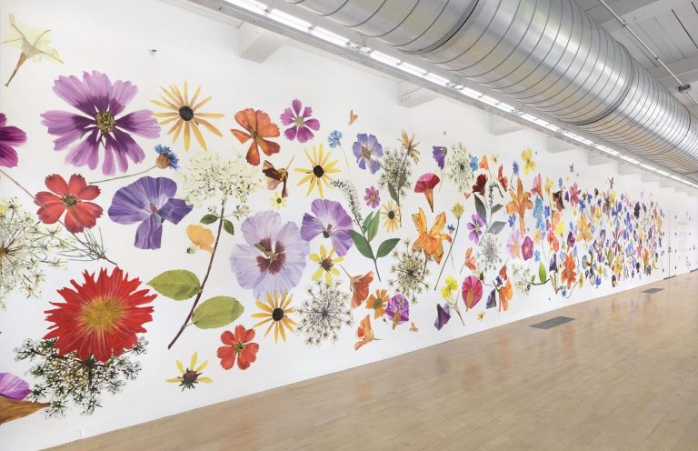 A whole lot of giant flowers seem within the monumental “Almanah” of Carly Glovinski – Colossal