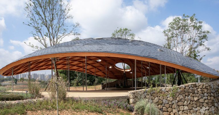 Studio Dali “Heilongtan Dome Music Corridor” brings a cover of sunshine and sound into rural China